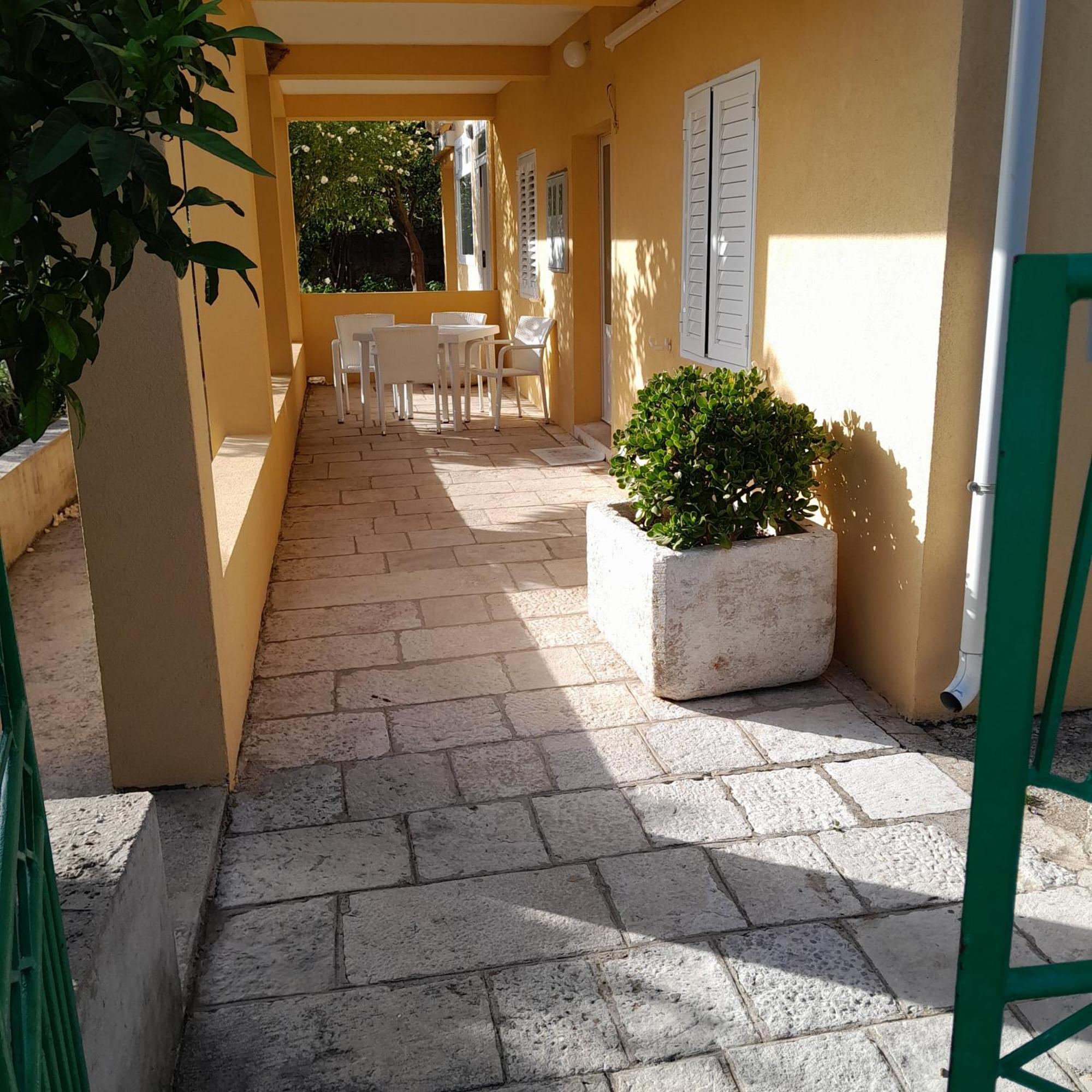 Apartments Viganj Luaran gambar
